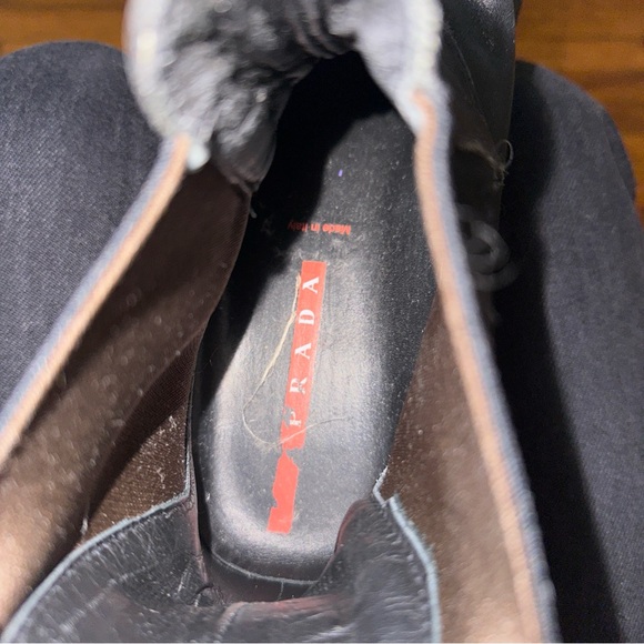 Vintage Prada Sport ankle boots with Vibram sole - Picture 6 of 6